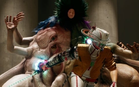 「ROMEO IS A DEAD MAN」ストーリー紹介トレーラーが公開！半死半生の“デッドマン”となった主人公・ロミオなどのキャラクター情報も