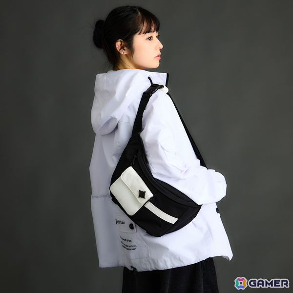 「HUNDRED LINE -最終防衛学園-」澄野拓海モデルのボディバッグ＆蒼月衛人モデルのアウター2種がSuperGroupiesより登場！の画像