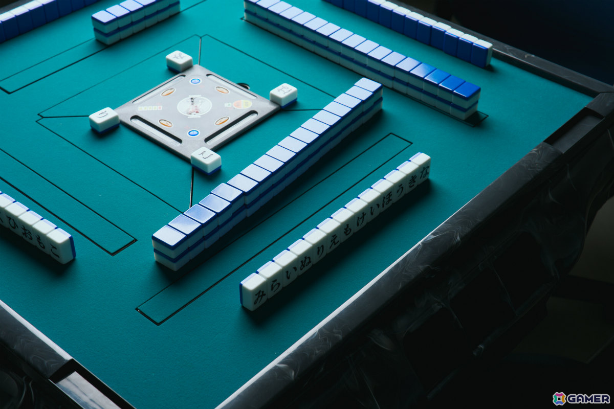 ひらがなで単語を作る麻雀風ゲーム「ひらがじゃん」自動雀卓でも使用可能な「プロ版」のクラファンがMakuakeで開始！の画像