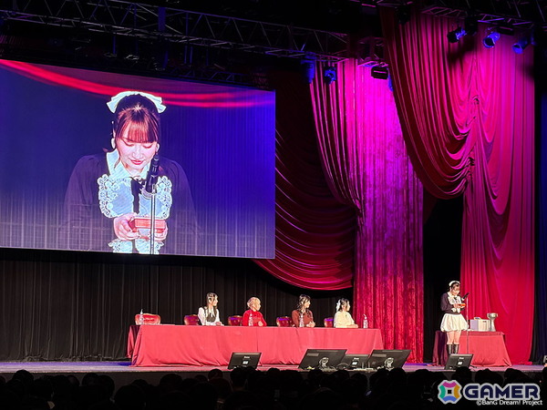 ライブの厳かさとは違う笑いの絶えないイベントに！Ave Mujicaによるトークイベント「UNMASQUERADE」東京公演をレポートの画像7