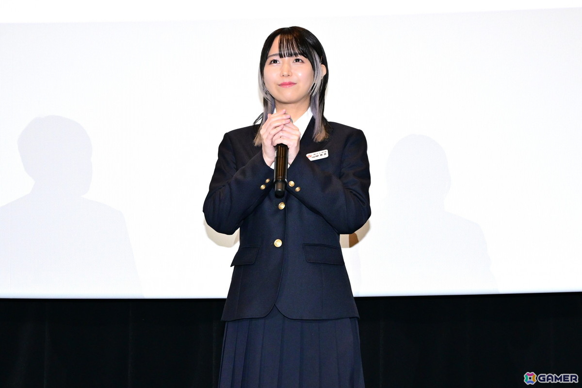 堀江瞬さん、羊宮妃那さんが制服姿で登壇した劇場版「僕の心のヤバイやつ」完成披露舞台挨拶のレポートが到着の画像