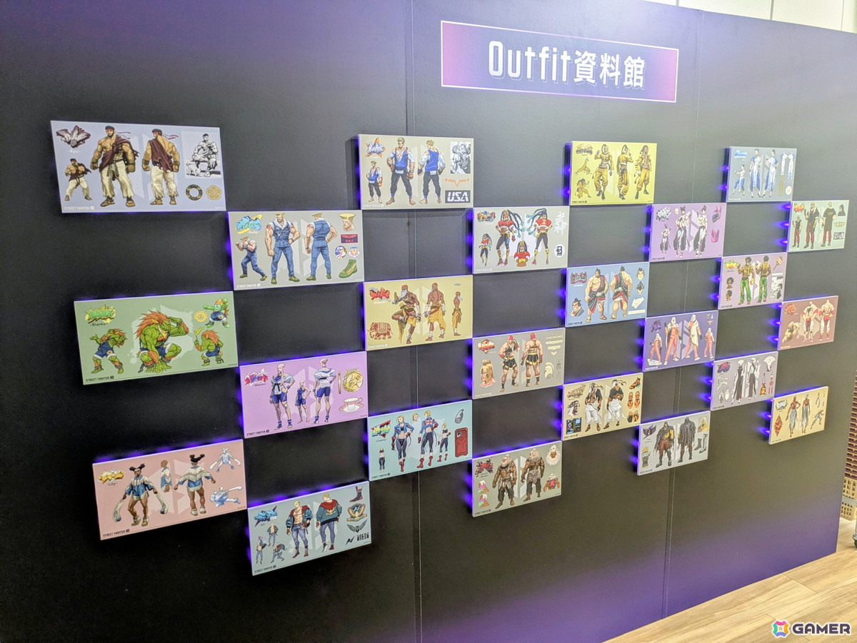 「スト6」オンリーショップレポート:ゲームフェイス機能を模したフォトスポットでは壁面に各ファイターの表情一覧が掲示!角度によってはイラストが変化の画像