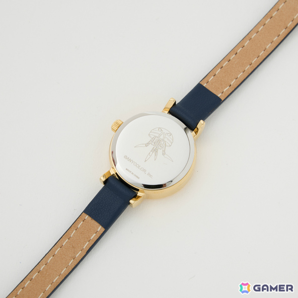 NIJISANJI EN所属ユニット・KrisisとSuperGroupiesのコラボグッズが登場！3人をモチーフにしたバッグや腕時計など全13種がラインナップの画像