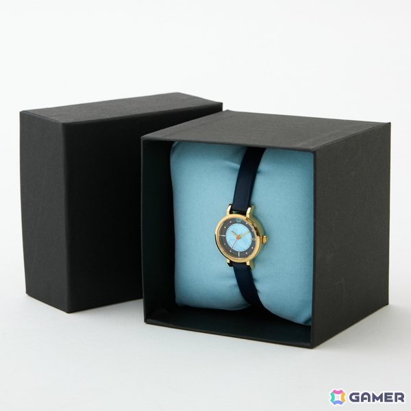 NIJISANJI EN所属ユニット・KrisisとSuperGroupiesのコラボグッズが登場！3人をモチーフにしたバッグや腕時計など全13種がラインナップの画像