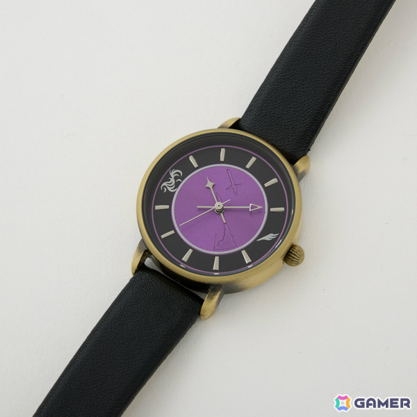 NIJISANJI EN所属ユニット・KrisisとSuperGroupiesのコラボグッズが登場！3人をモチーフにしたバッグや腕時計など全13種がラインナップの画像