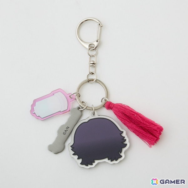 NIJISANJI EN所属ユニット・KrisisとSuperGroupiesのコラボグッズが登場！3人をモチーフにしたバッグや腕時計など全13種がラインナップの画像