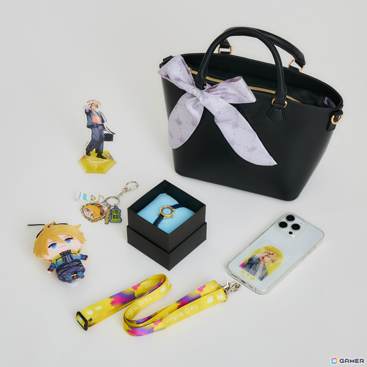 NIJISANJI EN所属ユニット・KrisisとSuperGroupiesのコラボグッズが登場！3人をモチーフにしたバッグや腕時計など全13種がラインナップの画像