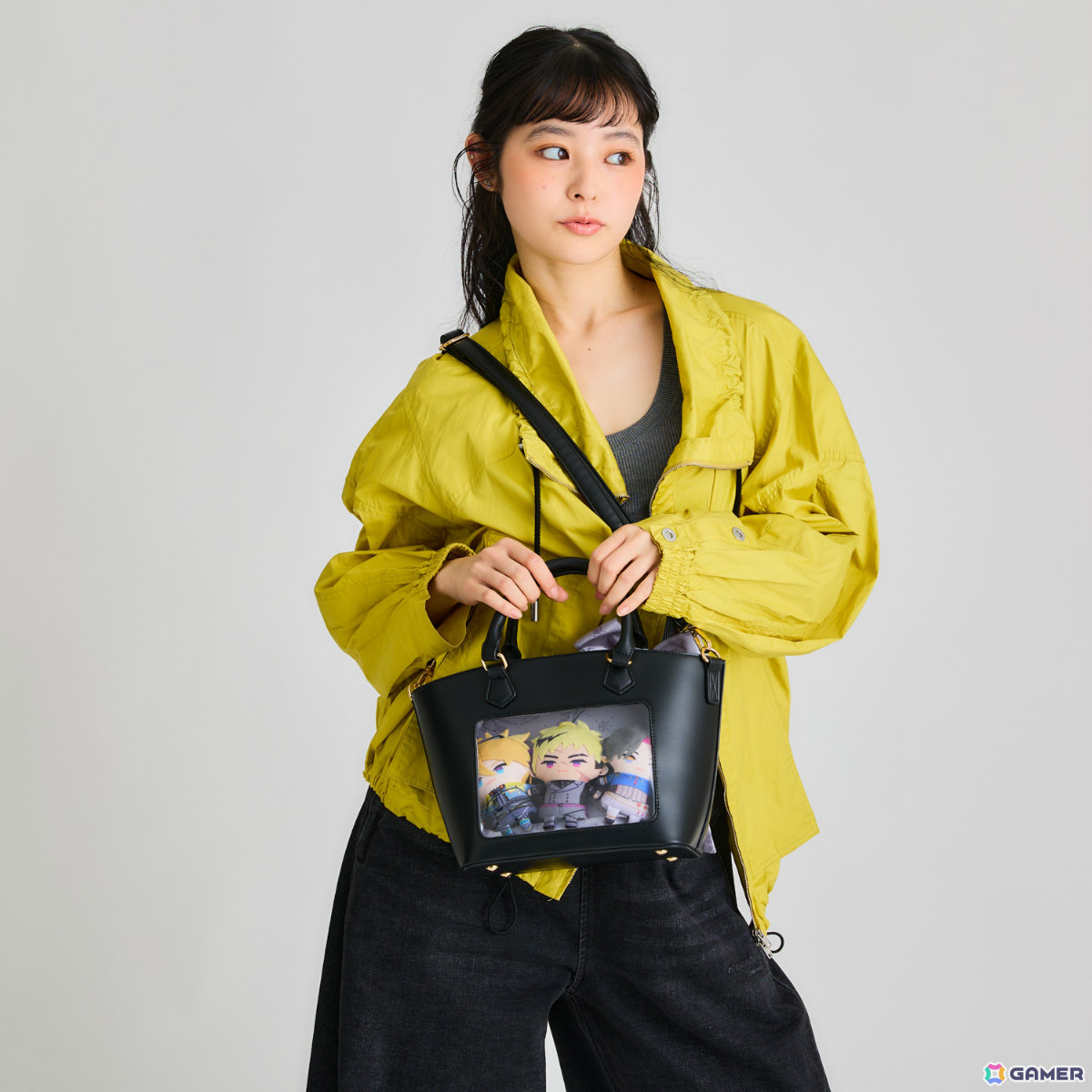 NIJISANJI EN所属ユニット・KrisisとSuperGroupiesのコラボグッズが登場！3人をモチーフにしたバッグや腕時計など全13種がラインナップの画像31