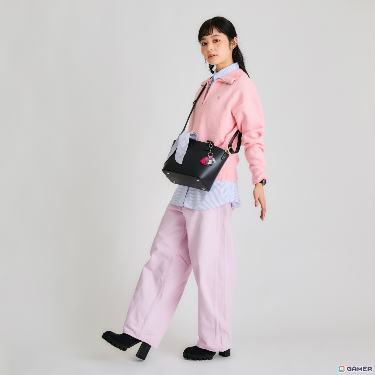 NIJISANJI EN所属ユニット・KrisisとSuperGroupiesのコラボグッズが登場！3人をモチーフにしたバッグや腕時計など全13種がラインナップの画像32