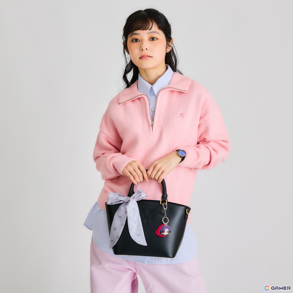 NIJISANJI EN所属ユニット・KrisisとSuperGroupiesのコラボグッズが登場！3人をモチーフにしたバッグや腕時計など全13種がラインナップの画像33