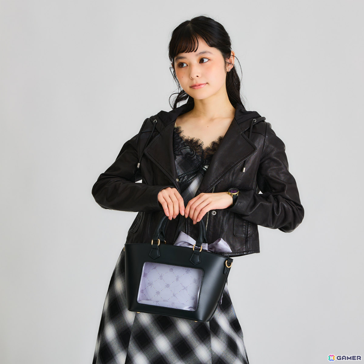 NIJISANJI EN所属ユニット・KrisisとSuperGroupiesのコラボグッズが登場！3人をモチーフにしたバッグや腕時計など全13種がラインナップの画像37