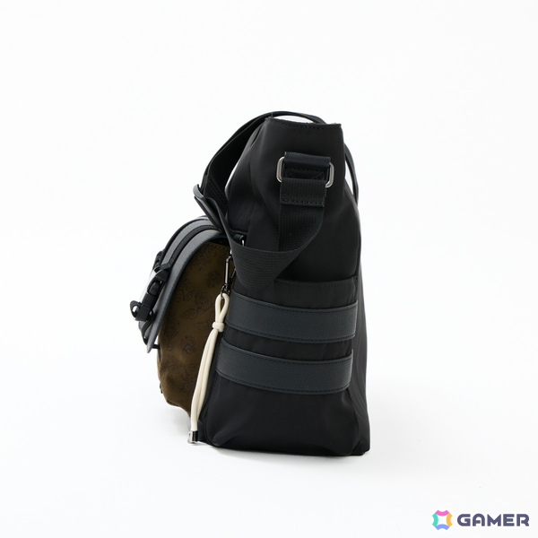 「Ghost of Yōtei」とコラボした腕時計、アウター、ショルダーバッグがSuperGroupiesより登場！予約受付は2月16日までの画像