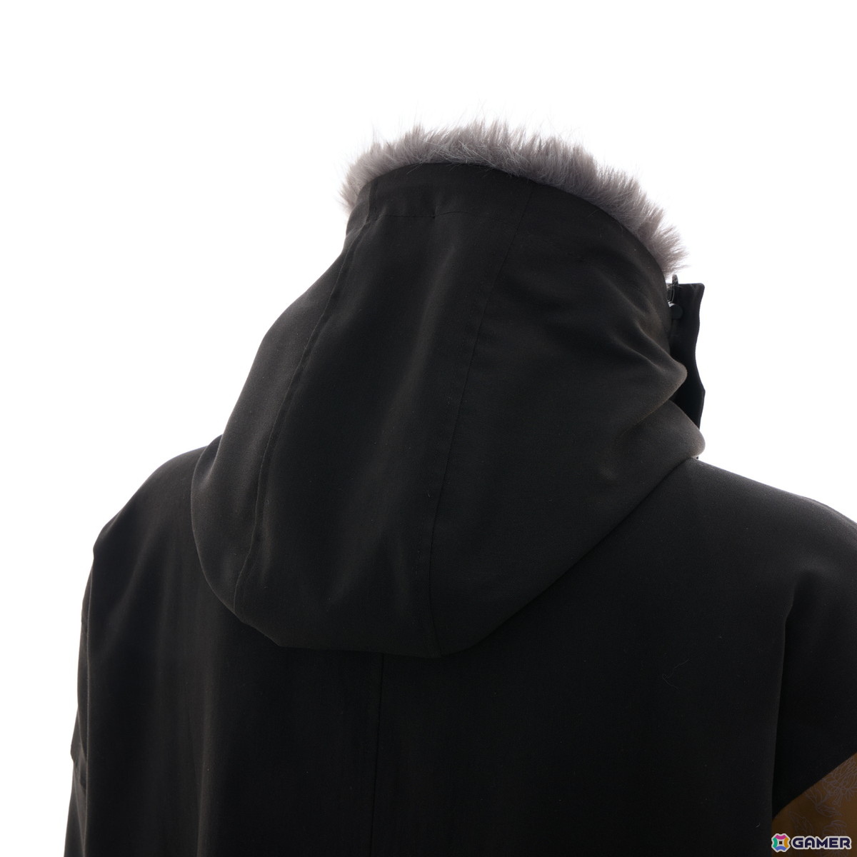 「Ghost of Yōtei」とコラボした腕時計、アウター、ショルダーバッグがSuperGroupiesより登場！予約受付は2月16日までの画像24