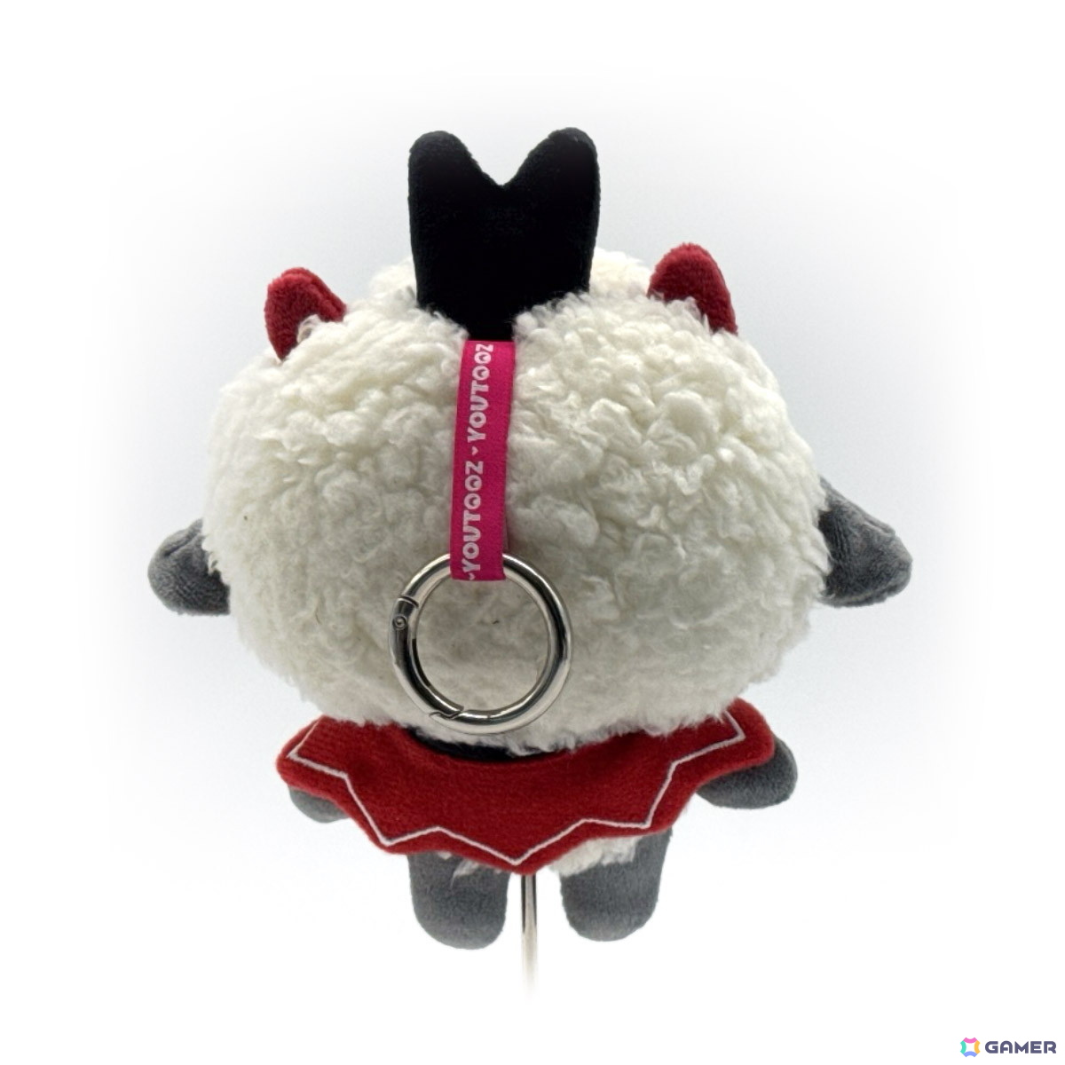 「Cult ofthe Lamb」（カルトオブザラム）より子羊や山羊のぬいぐるみキーホルダーが9月下旬に発売！ゲーム内ビジュアルを忠実に再現の画像5