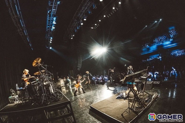 約4年ぶりとなるRAISE A SUILEN×Fear, and Loathing in Las Vegasツーマンライブ「Drown Out the Noise」が開催！の画像6