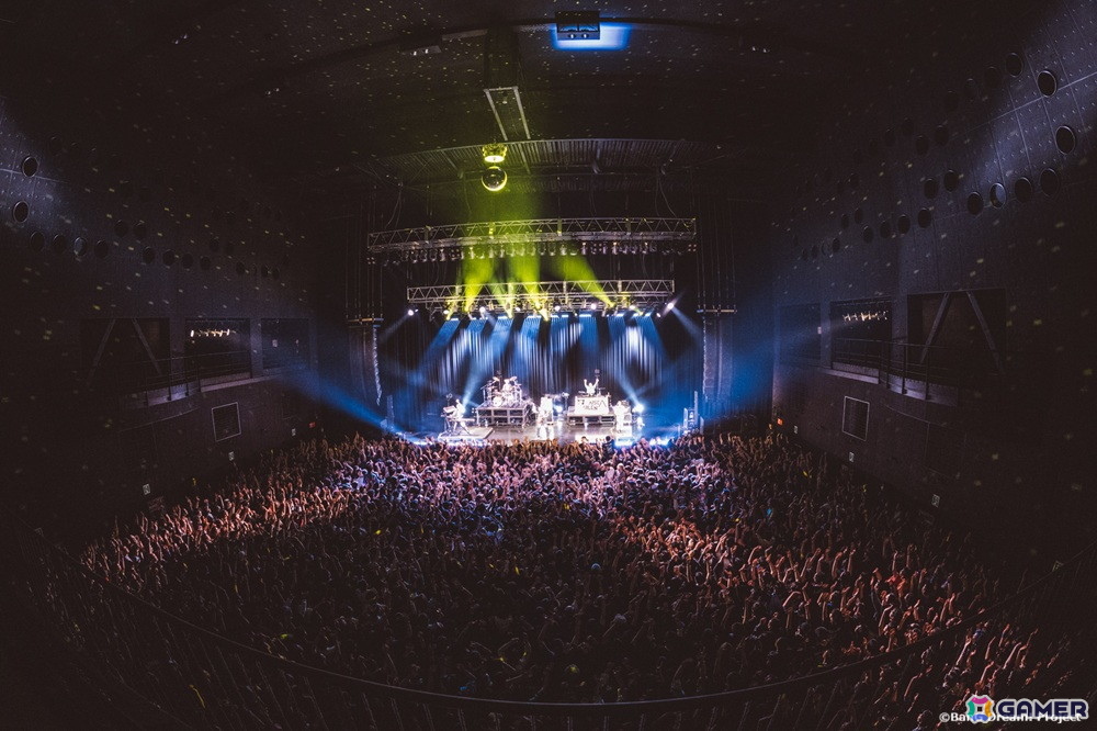 約4年ぶりとなるRAISE A SUILEN×Fear, and Loathing in Las Vegasツーマンライブ「Drown Out the Noise」が開催!の画像