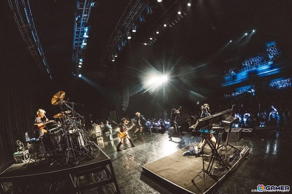 約4年ぶりとなるRAISE A SUILEN×Fear, and Loathing in Las Vegasツーマンライブ「Drown Out the Noise」が開催!の画像