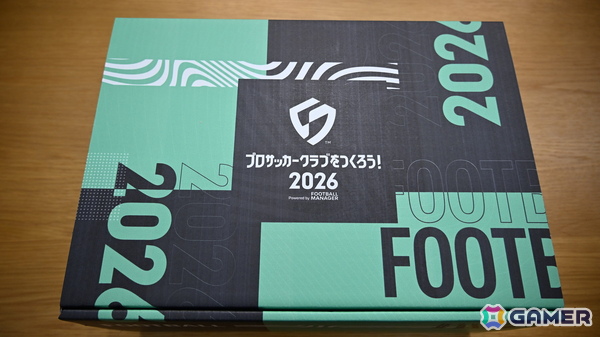 「プロサッカークラブをつくろう！2026」配信開始に合わせてメディアキットが到着！初代パッケージやユニフォームなど「サカつく」らしいアイテムにの画像1