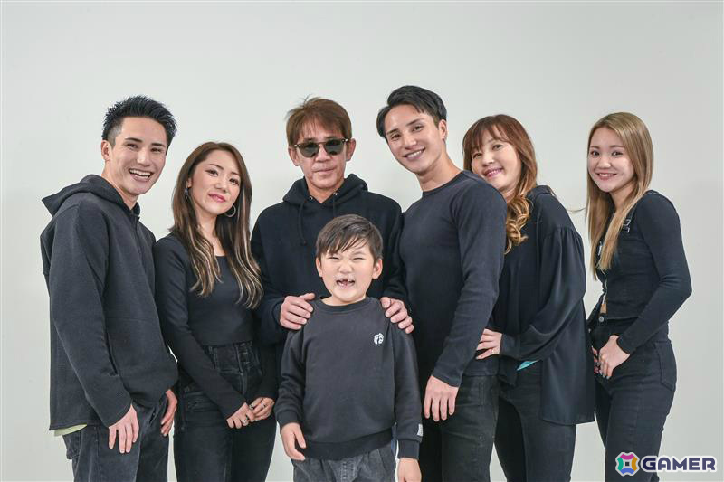 「プロサッカークラブをつくろう！2026」リリース初日に100万DLを突破！インフルエンサーたちが“光プレイ”に挑戦する企画動画が公開の画像