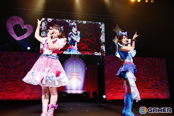 「ひみつのアイプリ×キラッとプリ☆チャン プリ♡プリライブ」レポート：“にらめっこ世界大会”で優勝した桃山みらいが凱旋の画像2