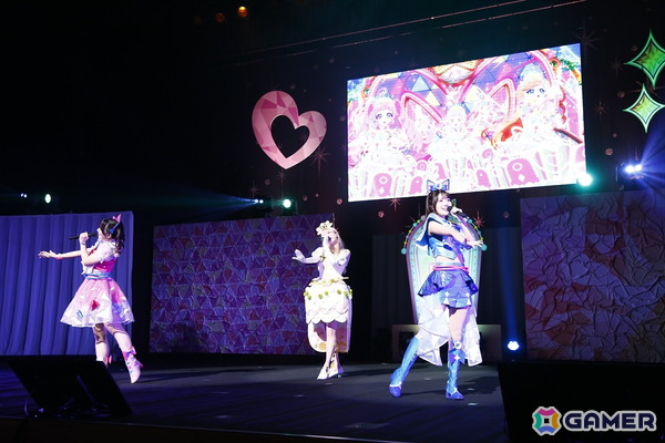 「ひみつのアイプリ×キラッとプリ☆チャン プリ♡プリライブ」レポート：“にらめっこ世界大会”で優勝した桃山みらいが凱旋の画像20