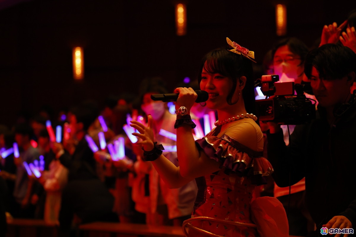 「ひみつのアイプリ×キラッとプリ☆チャン プリ♡プリライブ」レポート：“にらめっこ世界大会”で優勝した桃山みらいが凱旋の画像