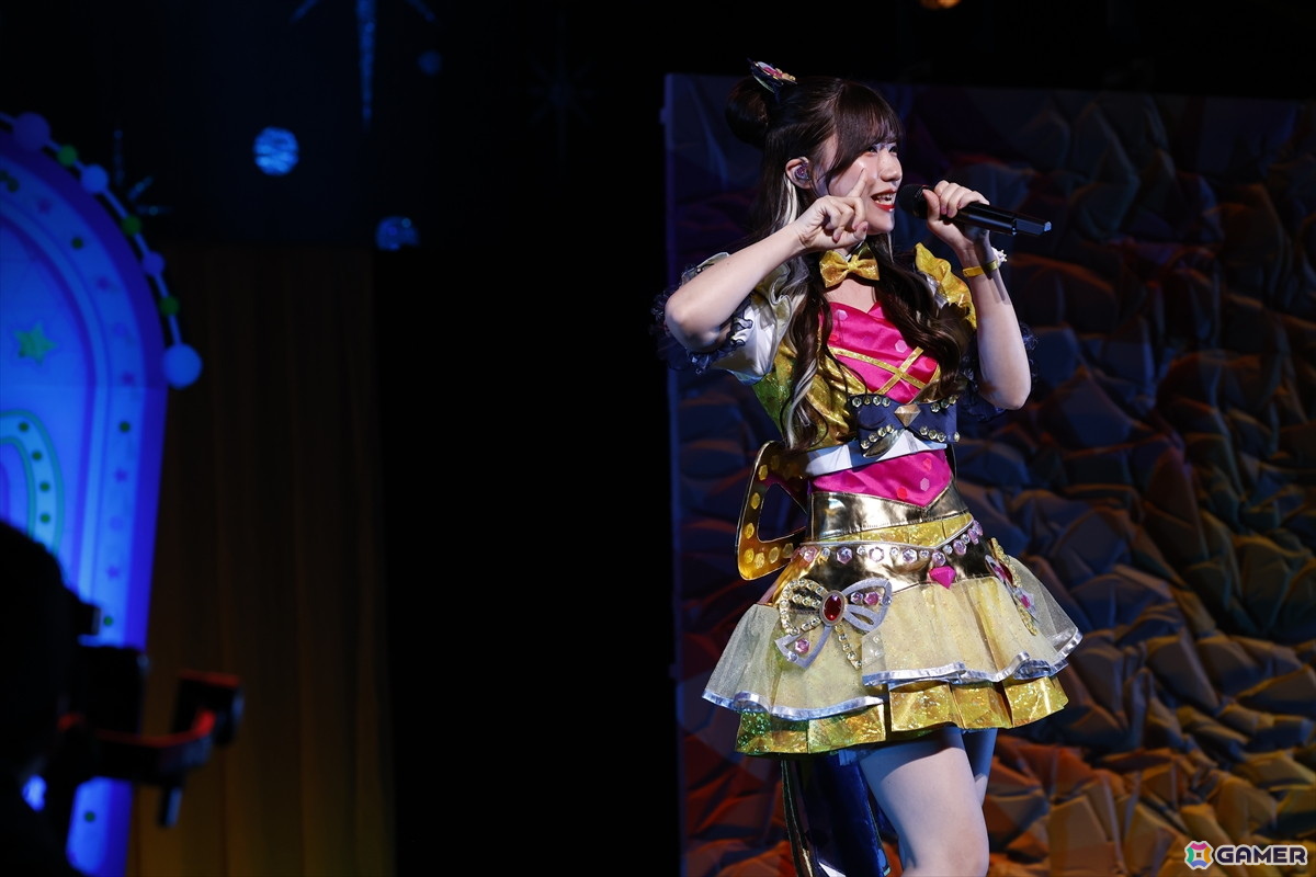 「ひみつのアイプリ×キラッとプリ☆チャン プリ♡プリライブ」レポート：“にらめっこ世界大会”で優勝した桃山みらいが凱旋の画像