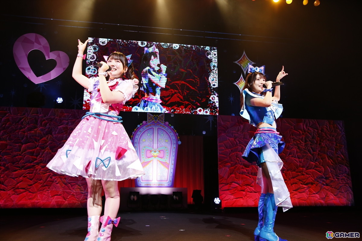 「ひみつのアイプリ×キラッとプリ☆チャン プリ♡プリライブ」レポート：“にらめっこ世界大会”で優勝した桃山みらいが凱旋の画像