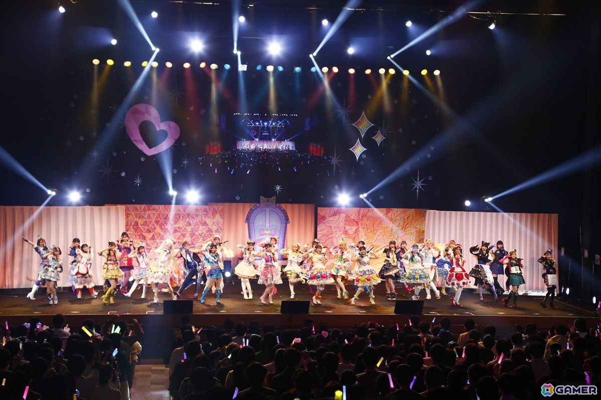 「ひみつのアイプリ×キラッとプリ☆チャン プリ♡プリライブ」レポート：“にらめっこ世界大会”で優勝した桃山みらいが凱旋の画像