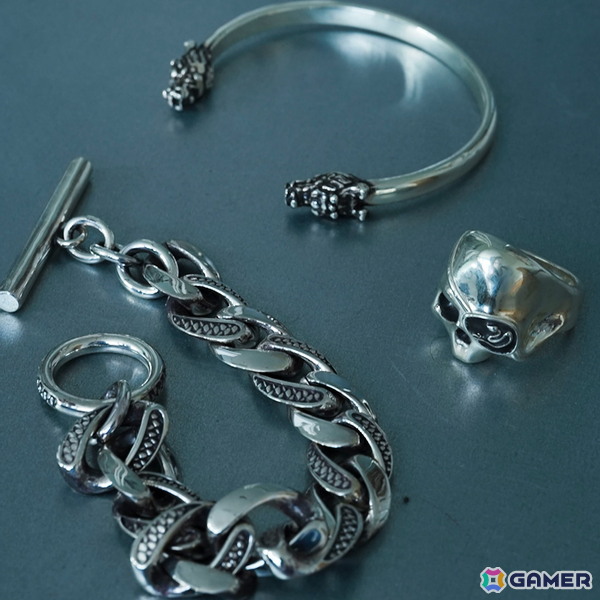 「龍が如く」とジュエリーブランド「OX JEWELRy」のコラボジュエリー3種の予約受付が開始！桐生、春日、真島モチーフのデザインに注目の画像1