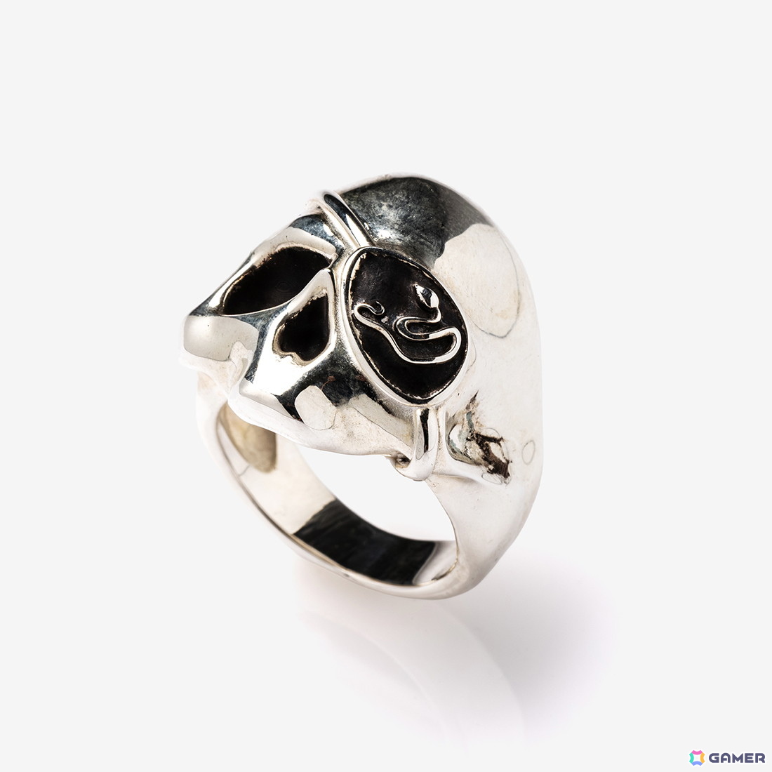 「龍が如く」とジュエリーブランド「OX JEWELRy」のコラボジュエリー3種の予約受付が開始！桐生、春日、真島モチーフのデザインに注目の画像10