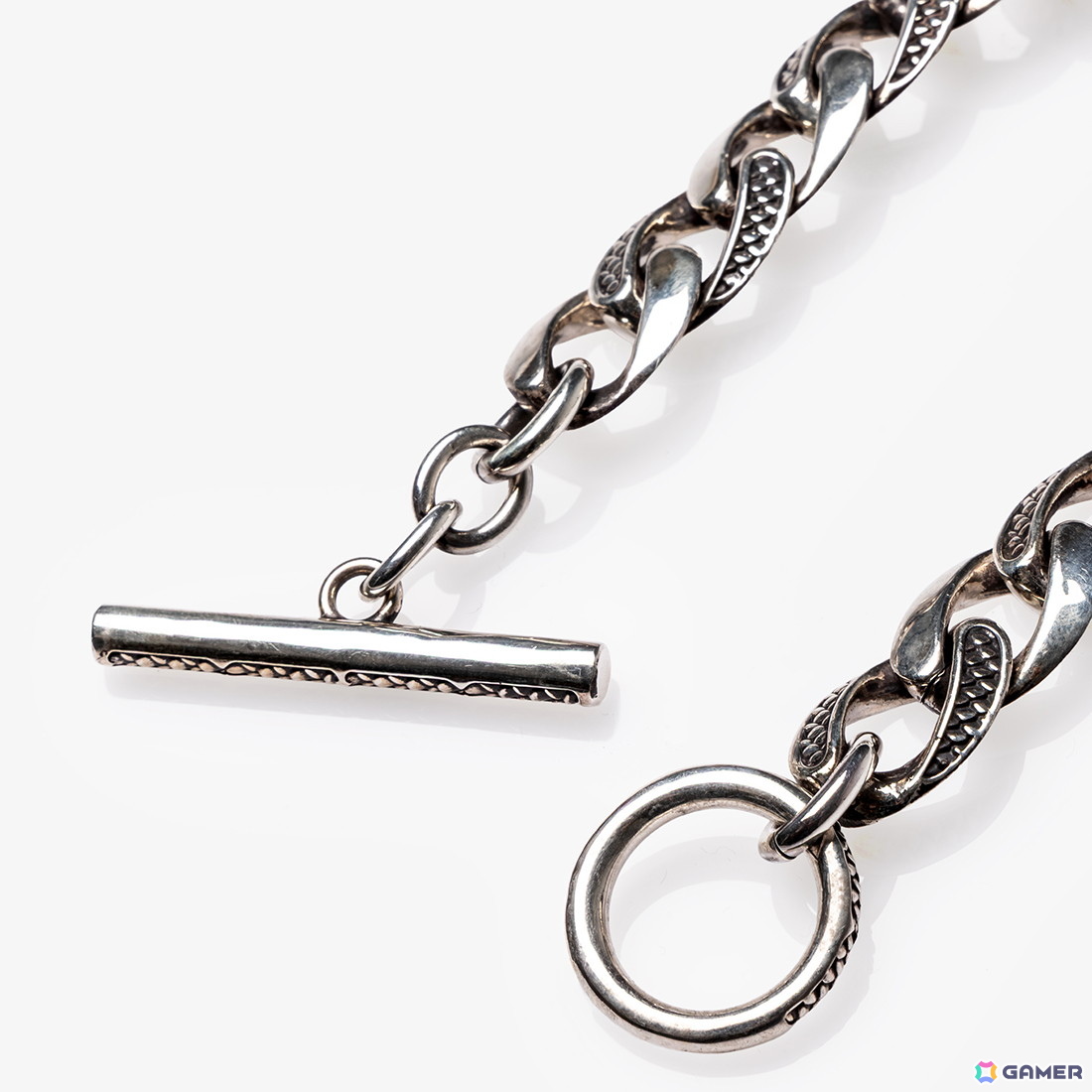 「龍が如く」とジュエリーブランド「OX JEWELRy」のコラボジュエリー3種の予約受付が開始！桐生、春日、真島モチーフのデザインに注目の画像6
