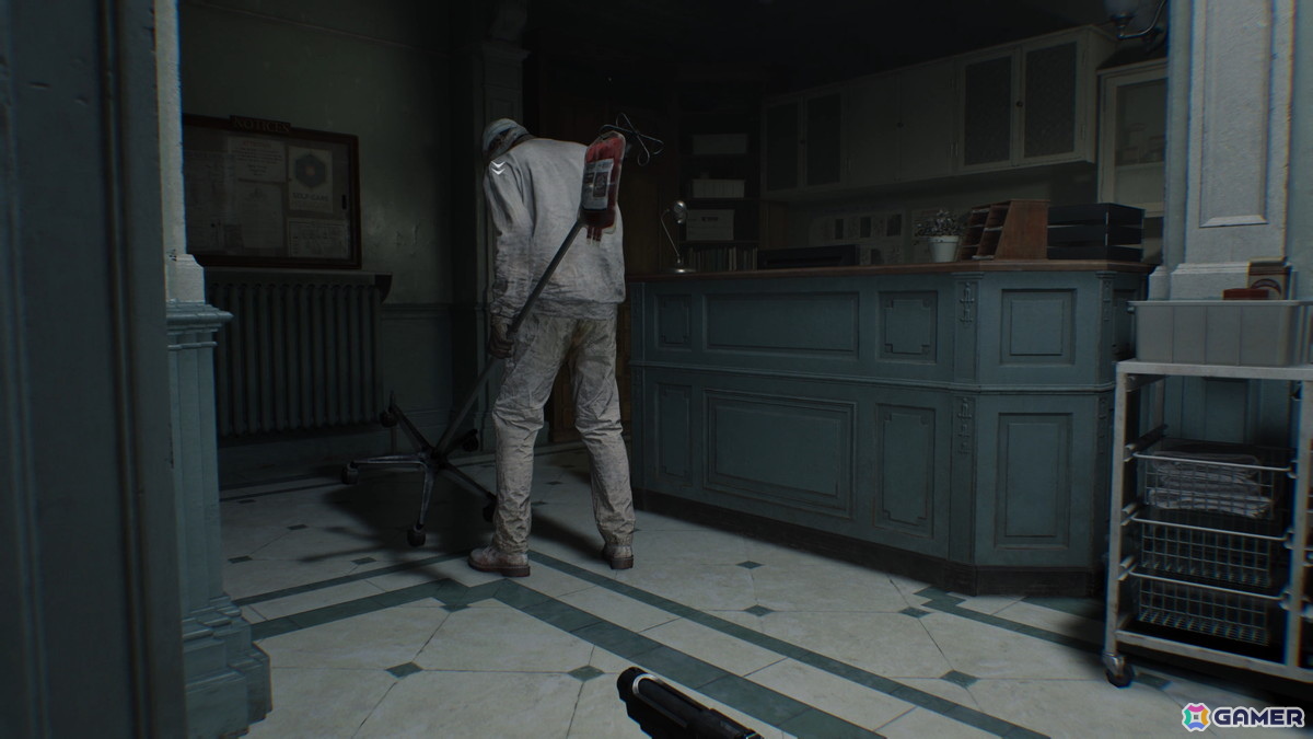 「バイオハザード レクイエム」恐怖に満ちた空間で謎を解き明かしていくグレースパート＆鬱憤を晴らすように銃器や体術でゾンビたちを蹴散らすレオンパートをプレイ！の画像