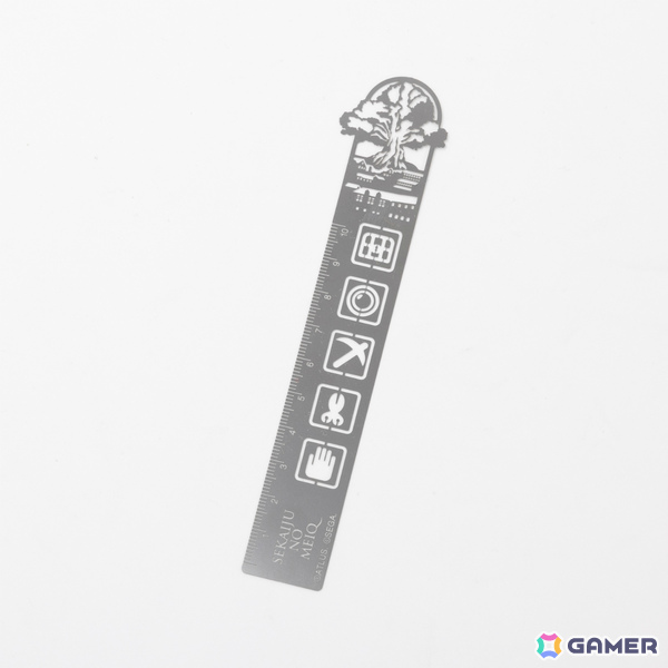「世界樹の迷宮」ゲーム画面を彷彿とさせる格子模様＆世界樹が落とし込まれた腕時計やボディバッグ、マップのメモなどに最適な文具セットがSuperGroupiesより登場！の画像