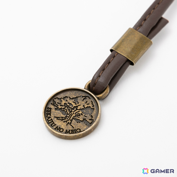 「世界樹の迷宮」ゲーム画面を彷彿とさせる格子模様＆世界樹が落とし込まれた腕時計やボディバッグ、マップのメモなどに最適な文具セットがSuperGroupiesより登場！の画像