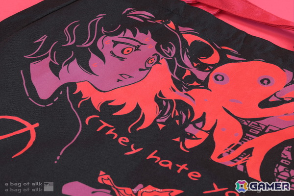 「Among Us」「A Bag of Milk」「Sea of Stars」のグッズ取り扱いがFangamer Japanにて開始!回転ピンバッジやTシャツがラインナップの画像