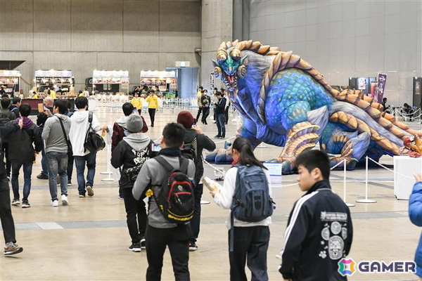 レ・ダウやラギアクルスも住まい探しにはSUUMOを利用？「モンスターハンター」コラボの駅広告が2月2日より展開の画像6