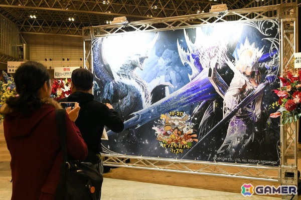 レ・ダウやラギアクルスも住まい探しにはSUUMOを利用？「モンスターハンター」コラボの駅広告が2月2日より展開の画像8