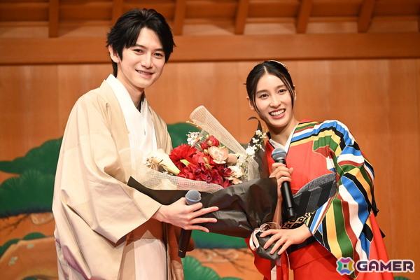 「仁王3」完成発表会に本郷奏多さんと土屋太鳳さんがキャラをイメージした和装で登場！2月3日の節分にちなんで、鬼と戦う追難式にも挑戦の画像15