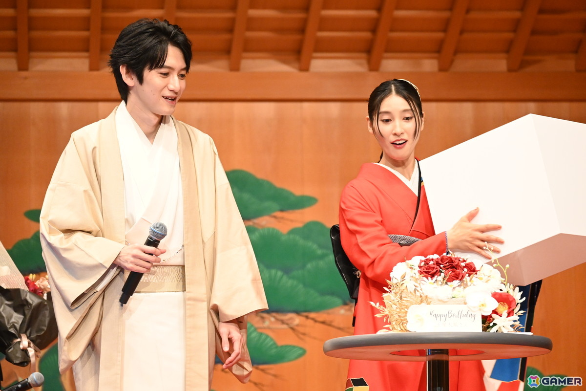 「仁王3」完成発表会に本郷奏多さんと土屋太鳳さんがキャラをイメージした和装で登場！2月3日の節分にちなんで、鬼と戦う追難式にも挑戦の画像