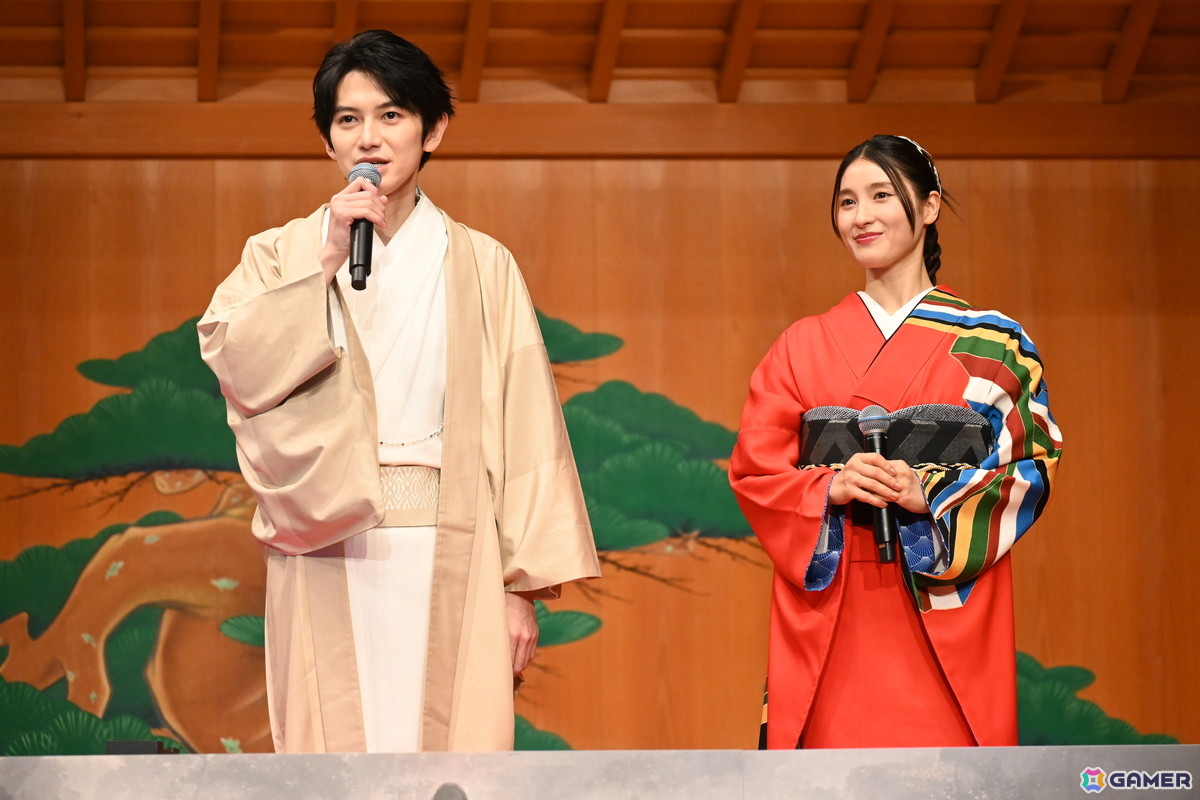 「仁王3」完成発表会に本郷奏多さんと土屋太鳳さんがキャラをイメージした和装で登場！2月3日の節分にちなんで、鬼と戦う追難式にも挑戦の画像