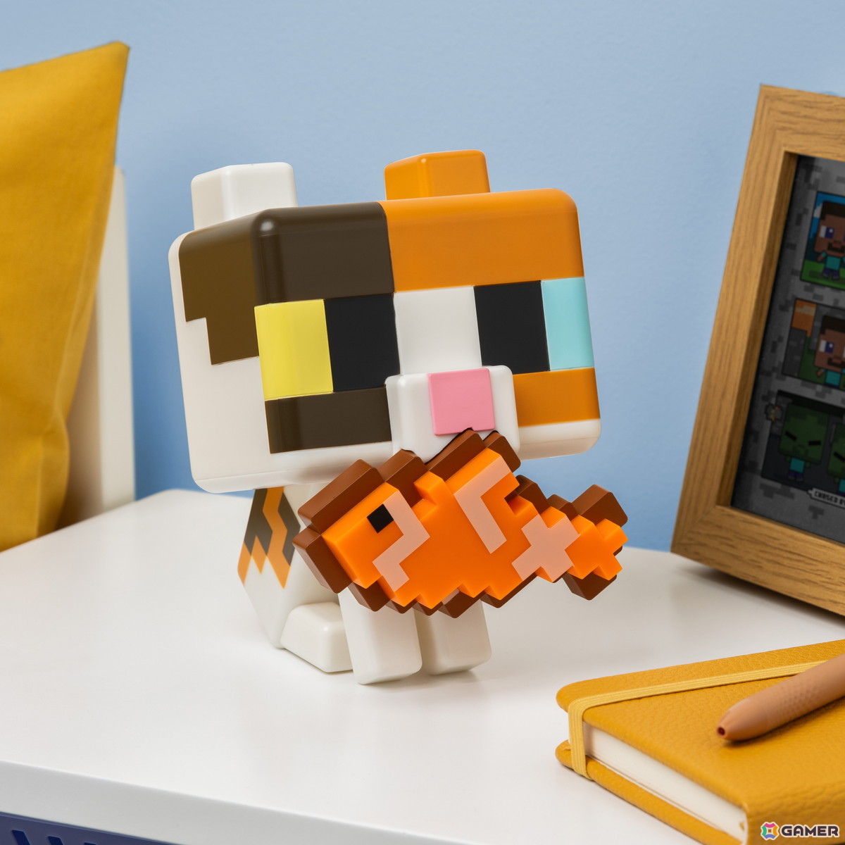 「マインクラフト」に登場するネコ、オオカミ、ハチのフィギュアライトが2026年2月2日より順次発売！の画像2