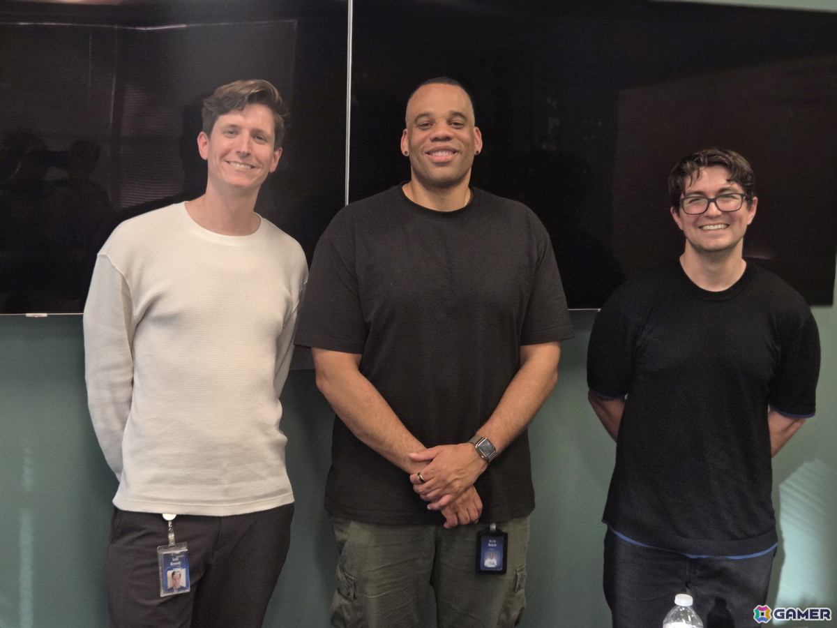 ヒーローデザイナーのScott Kennedy氏、リードヒーロープロデューサーのKenny Hudson氏、アソシエイトゲームディレクターのAlec Dawson氏