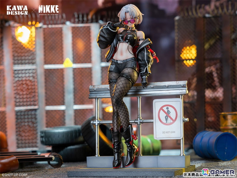 「勝利の女神:NIKKE」メティス部隊の自称・ヴィラン「ドレイク」がヴィランレーサー衣装で登場!あみあみ限定特典としてA2クリアポスターも付属の画像