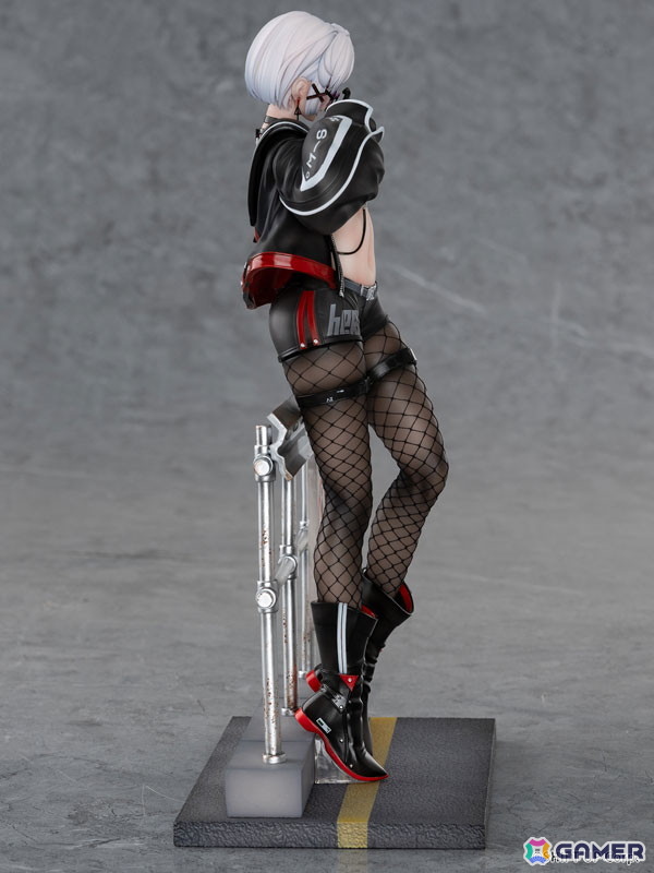 「勝利の女神:NIKKE」メティス部隊の自称・ヴィラン「ドレイク」がヴィランレーサー衣装で登場!あみあみ限定特典としてA2クリアポスターも付属の画像