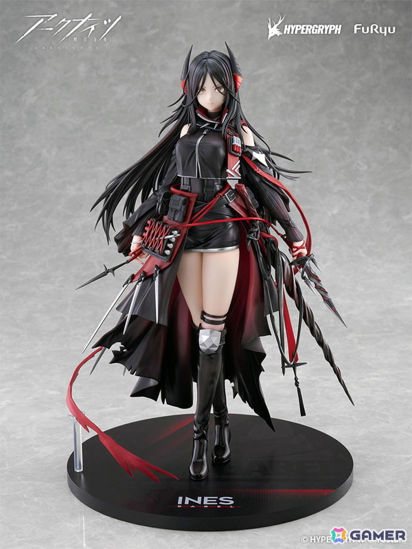 「アークナイツ」より「イネス」を原作イラストそのままに立体化！衣装は質感の再現を重視し、武器は塗装にもこだわり重量を感じさせる仕上がりにの画像