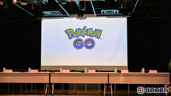 5月29日より開催される「Pokémon GO」のリアルイベント「Pokémon GO Fest：東京」合同記者発表会をレポート！発表会ではゲームに興じる小池都知事の姿もの画像1