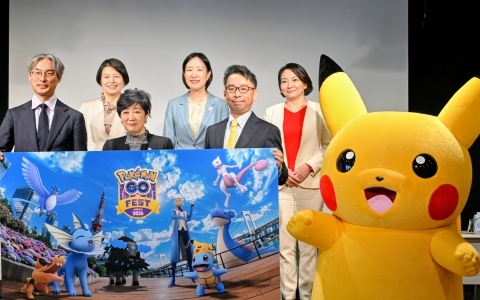 5月29日より開催される「Pokémon GO」のリアルイベント「Pokémon GO Fest：東京」合同記者発表会をレポート！発表会ではゲームに興じる小池都知事の姿も