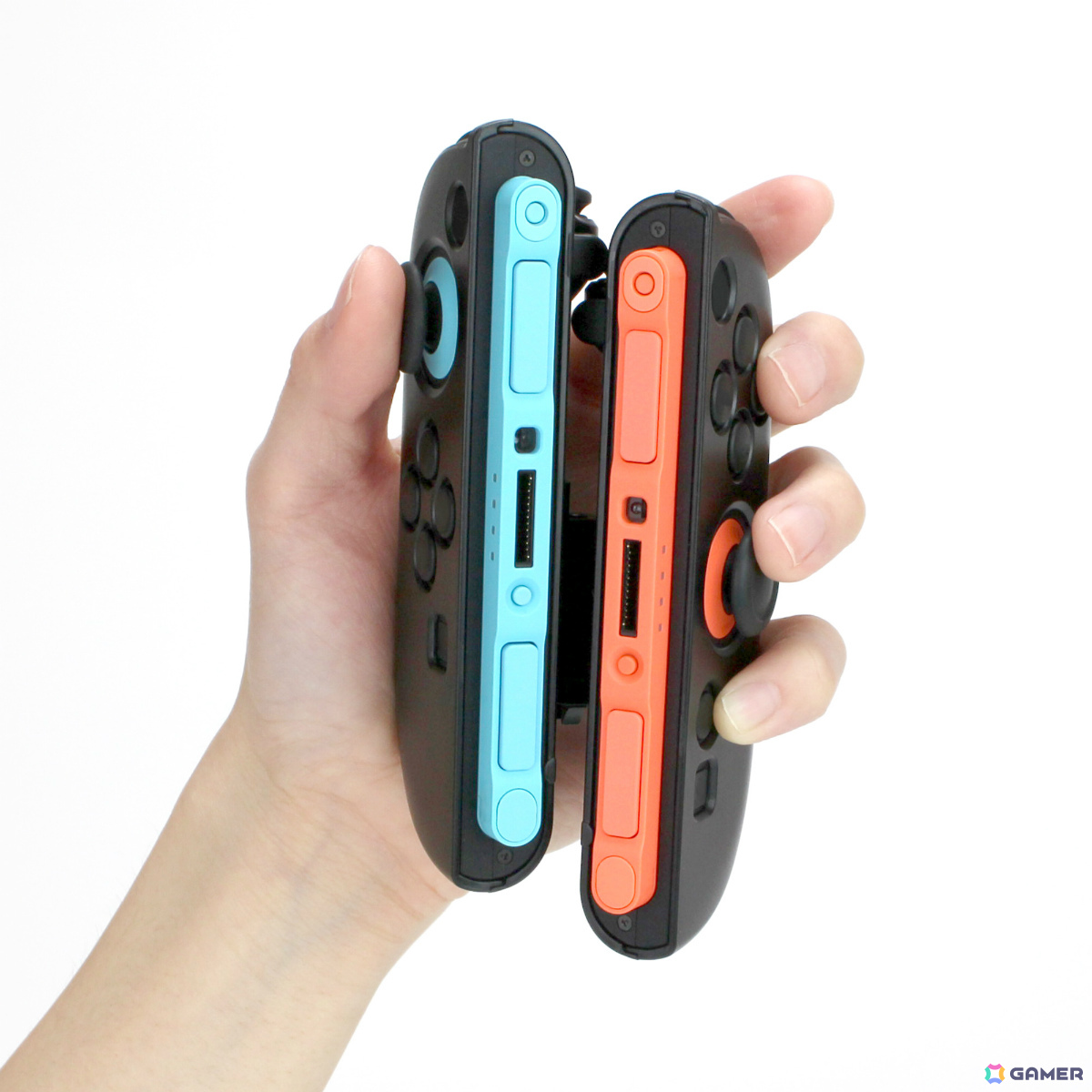 左右のJoy-Con 2を片手で操作できるアタッチメント「片手グリップSW2」が公式ストアで販売開始！Switch用モデルの再販もの画像11
