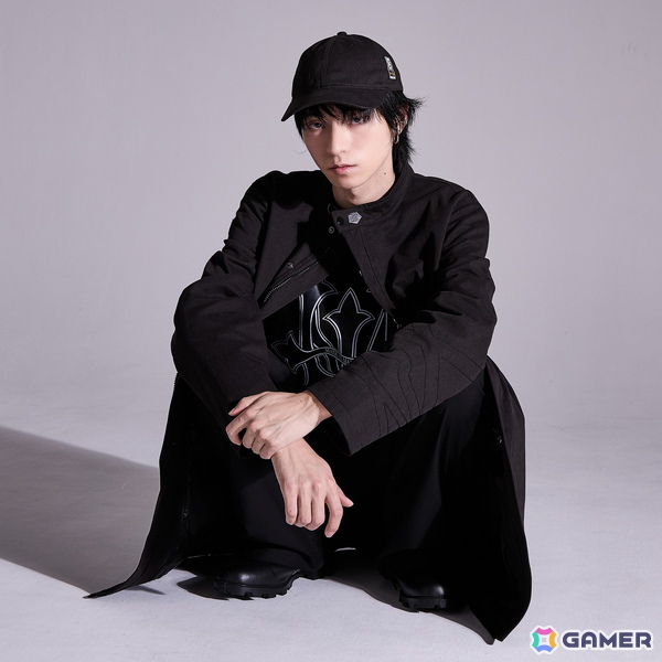 アニメ「BLEACH 千年血戦篇」黒崎一護と平子真子をイメージしたアウターやバッグなど4アイテムが登場!斬月を使用した特別写真も公開の画像